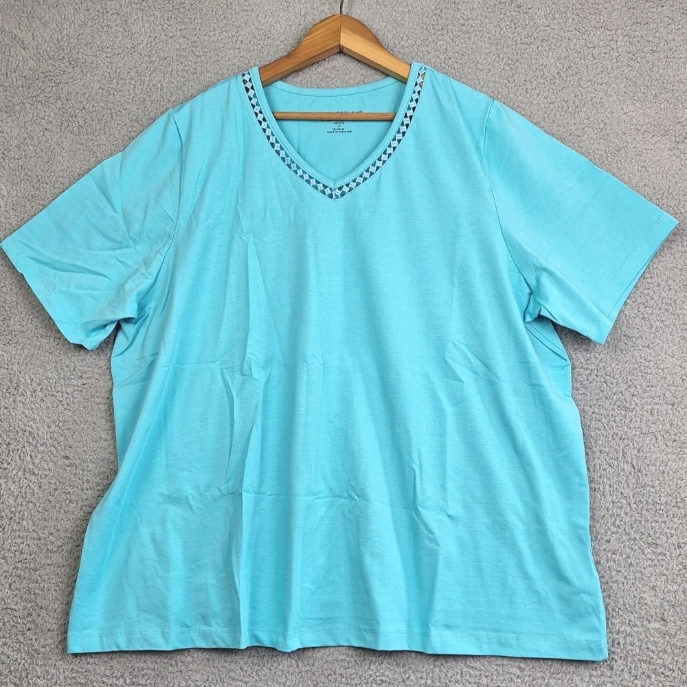 Catherines Top Womens Petite 1X Blue Stretch Pullover Short Sleeve Cutwork Trim